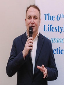 Dr. Ioan Hanes